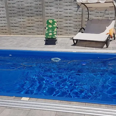 Wellness Diana Holiday home Boldogkovaralja